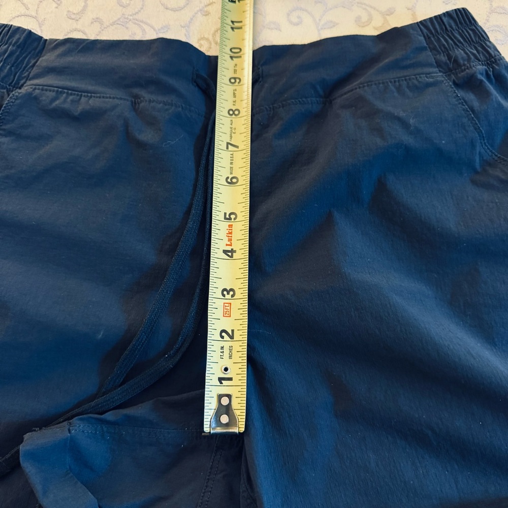 Eddie Bauer Rolled Hem Nylon Spandex Shorts - Picture 13 of 16